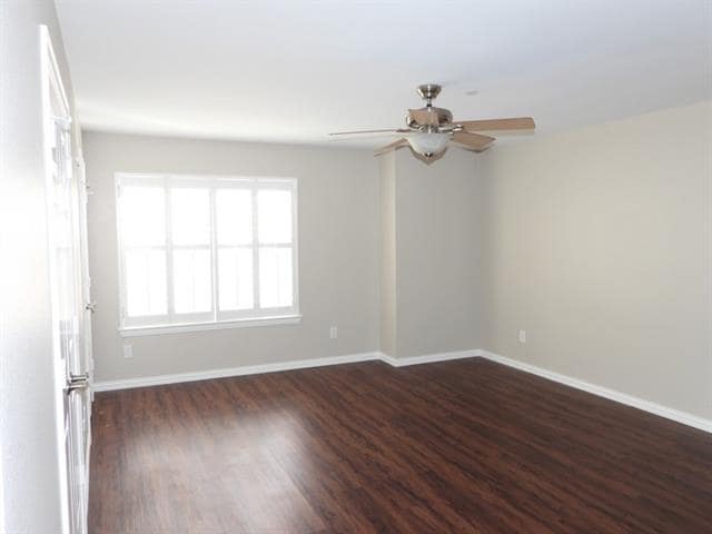 Building Photo - 3001 Woodmill Dr