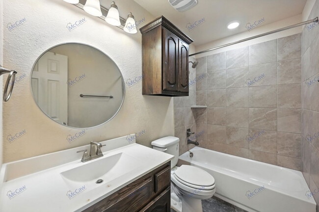Building Photo - 1332 Needle Cactus Dr