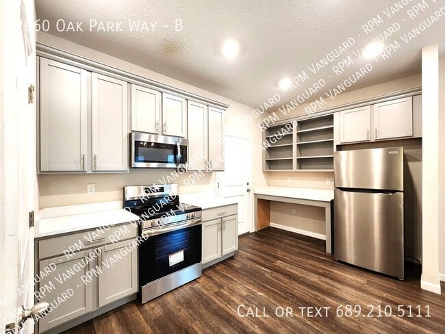 Building Photo - 2960 Oak Park Way