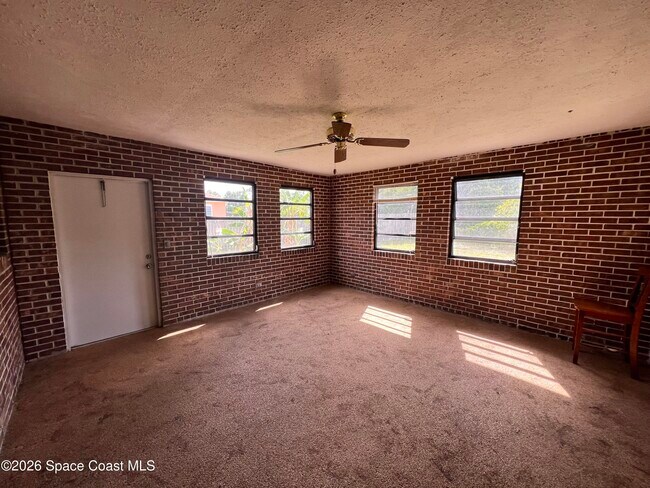 Building Photo - 1586 Wacker Ave SE