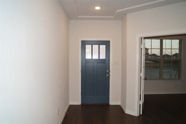 Building Photo - 2056 Meliana Dr