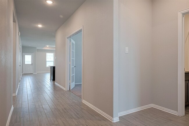 Building Photo - 31415 Conover Dr
