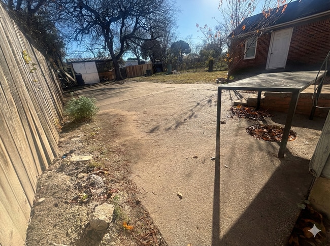 Building Photo - 3502 Michigan Ave