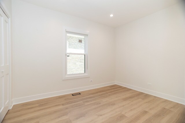 Building Photo - 6522 N Natoma Ave