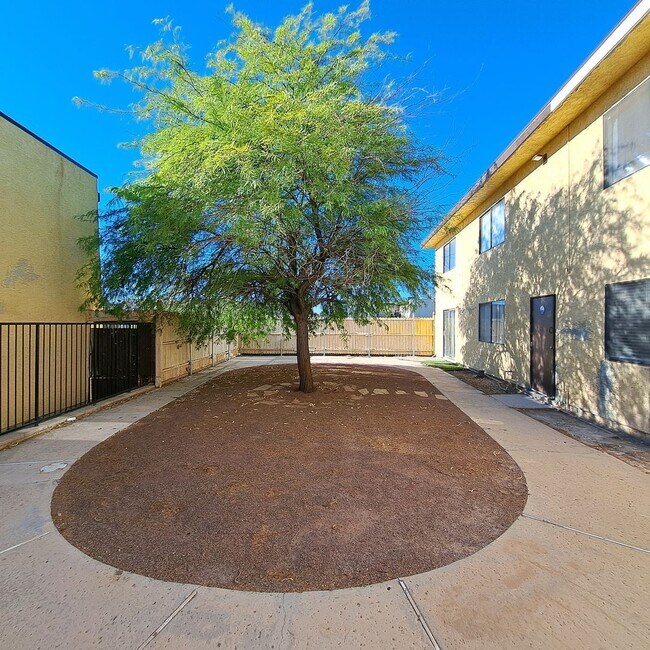 Building Photo - NEWLY RENOVATED & MODENIZED 2ND FLOOR CONDO IN SPRING VALLEY