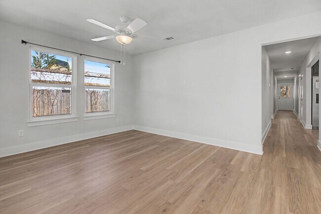 Building Photo - 5230 Richburg St