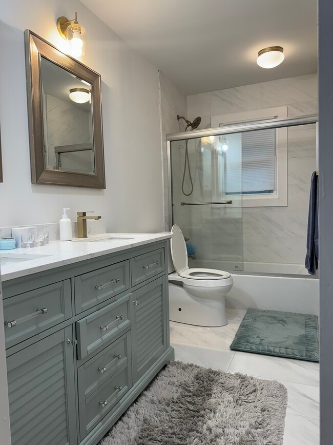 Building Photo - 3561 Duberry Ct NE