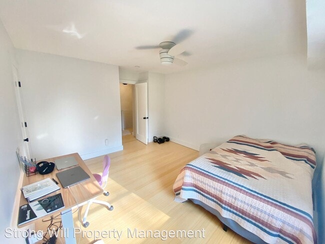 Building Photo - 2 br, 1.5 bath House - 335 Ledgewood Circl...