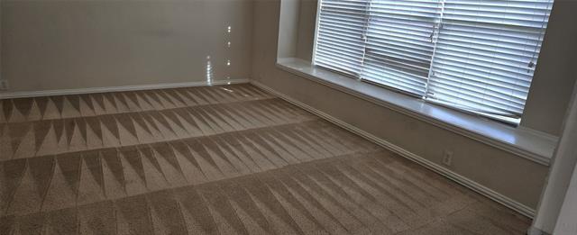 Building Photo - 2121 Kingsdale Ct