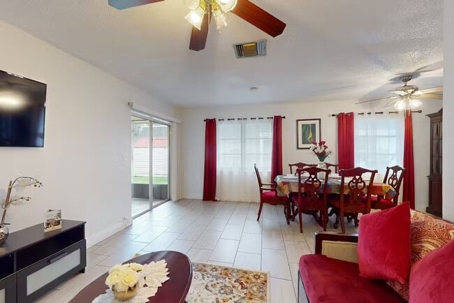 Building Photo - 4013 Audubon Dr