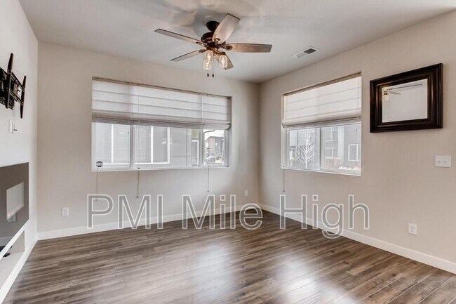 Building Photo - 2029 W 67th Pl