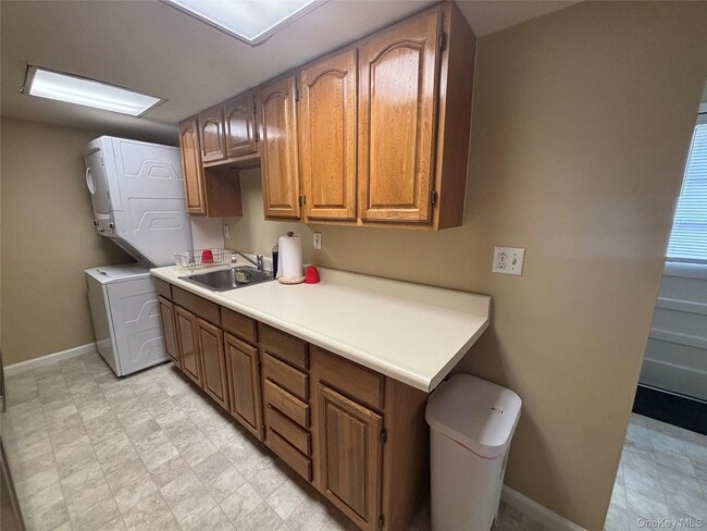 Building Photo - 293 Concord Ave