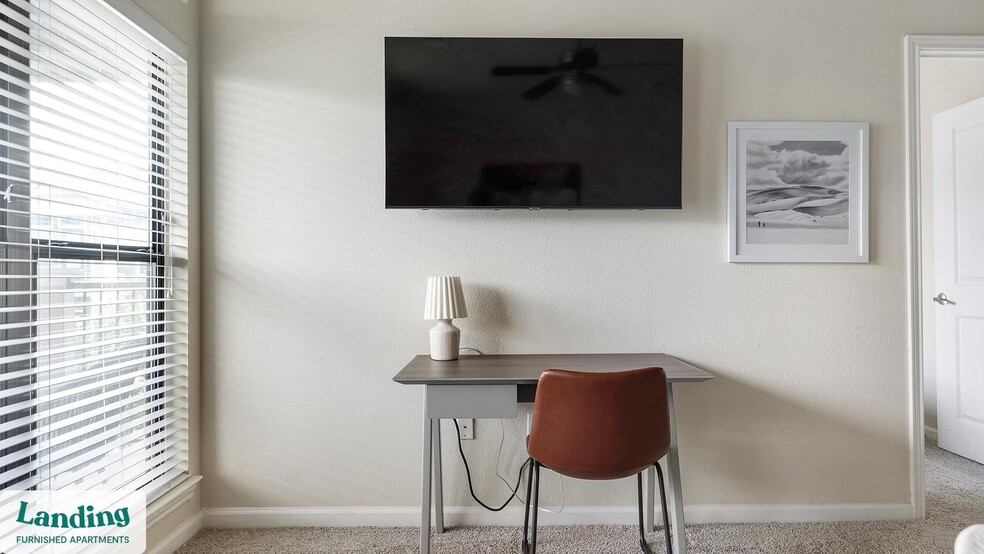 Building Photo - 715 W Slaughter Ln