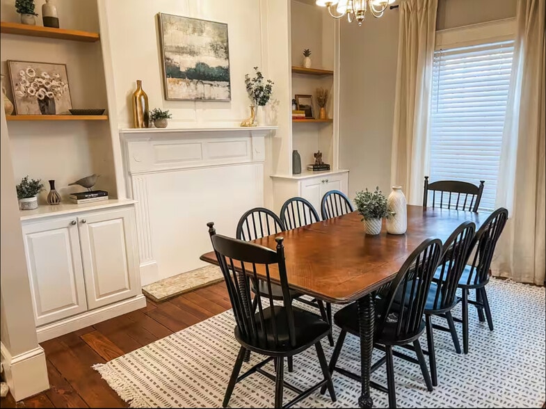 Building Photo - 405 Morson St