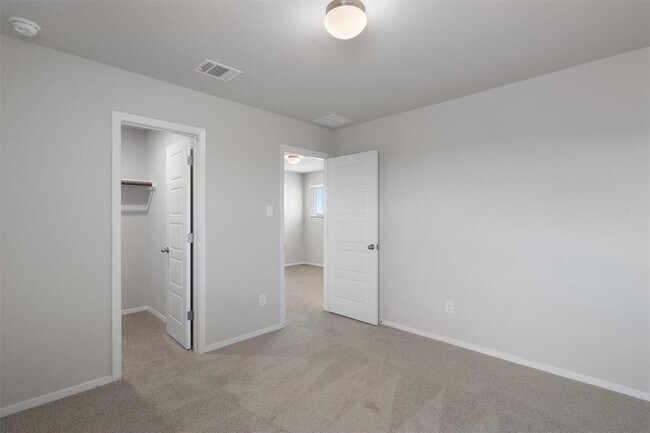 Building Photo - 101 Keltic Dr