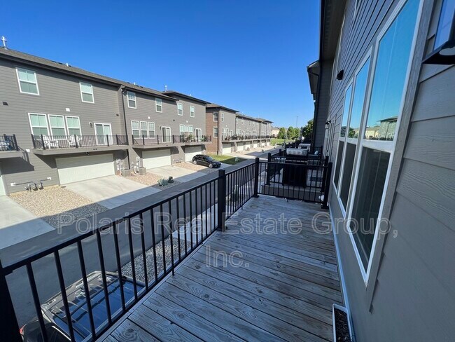 Building Photo - 329 Wakefield Way
