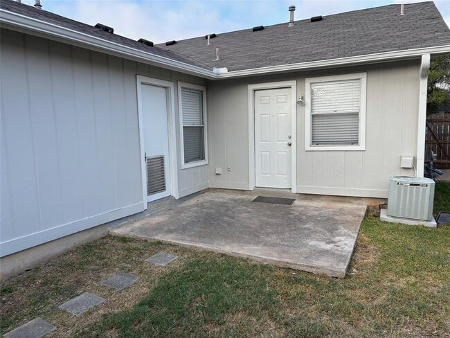 Building Photo - 8203 West Gate Blvd