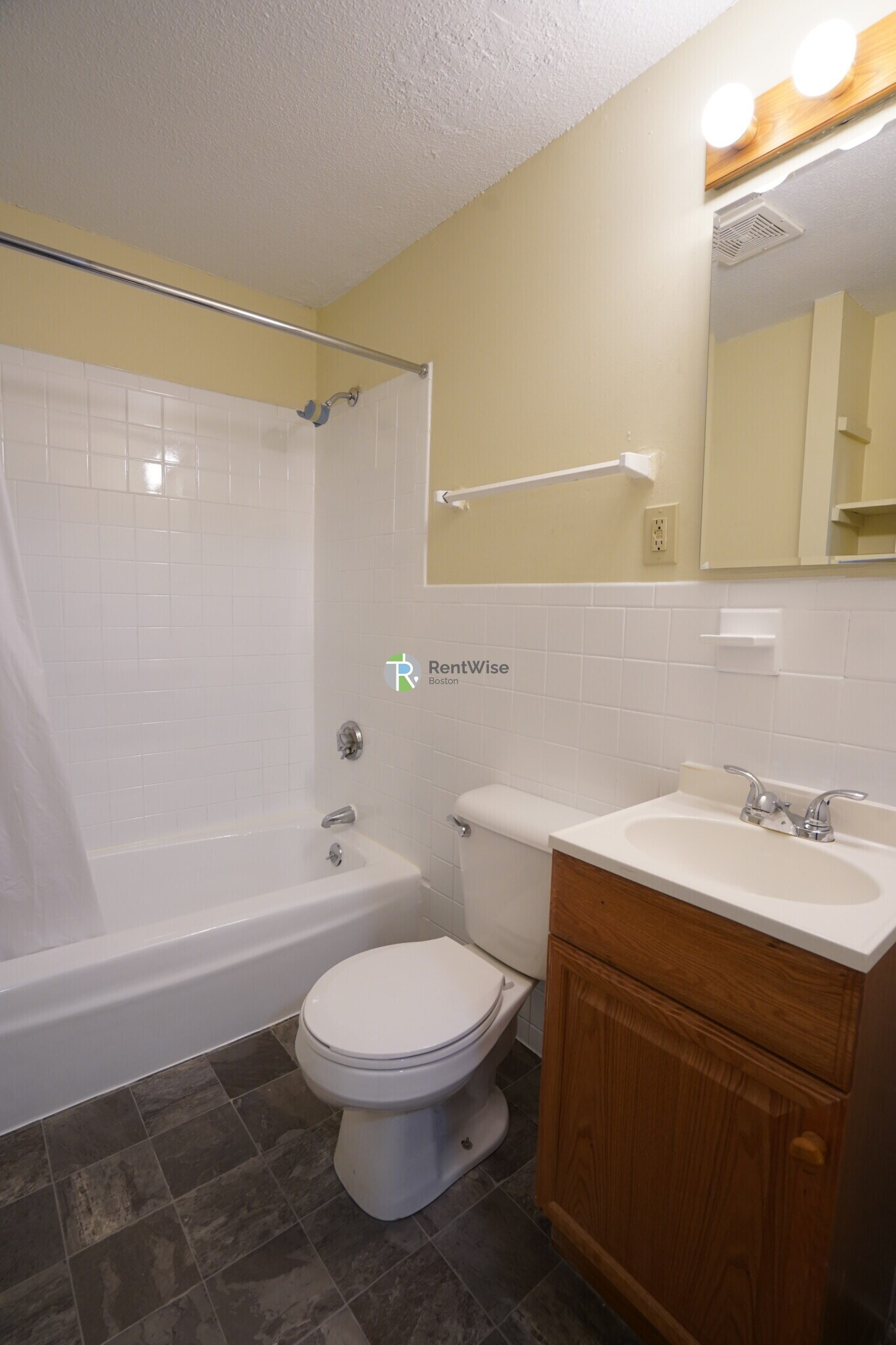 Building Photo - 1120 Commonwealth Ave