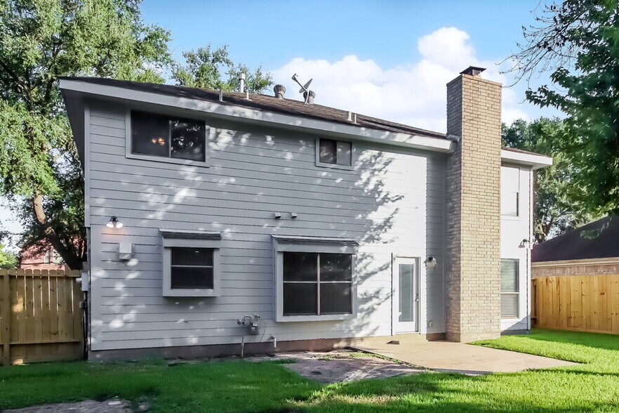 Building Photo - 2717 Shauntel St