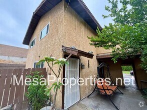 Building Photo - 1749 E Fairfield Ct
