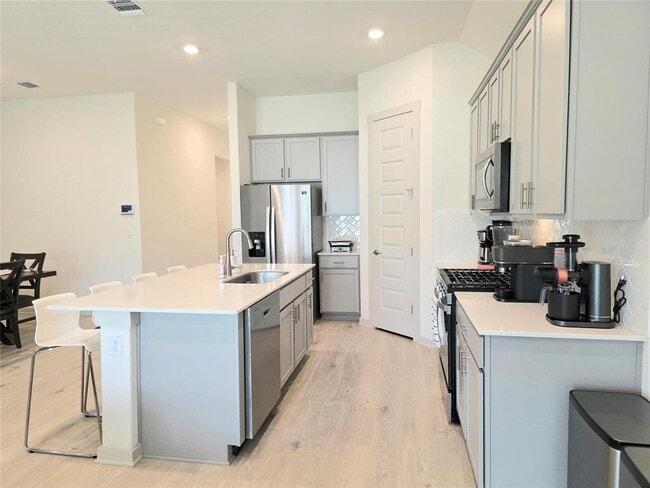 Building Photo - 2041 Rosin Jaw Walk