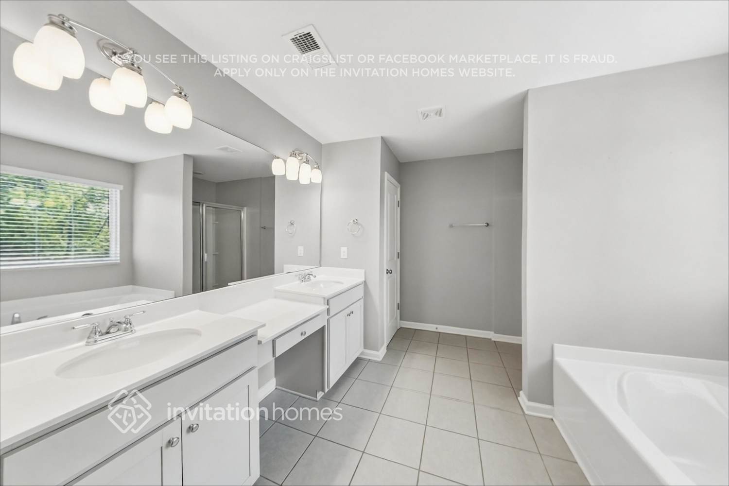 Building Photo - 555 S Fortune Way