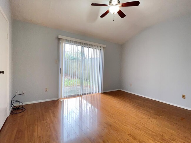 Building Photo - 5125 Beaver Hollow Dr