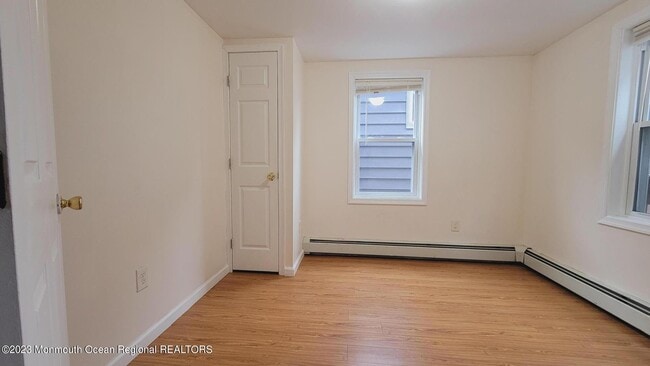 Building Photo - 218 Porter Ave