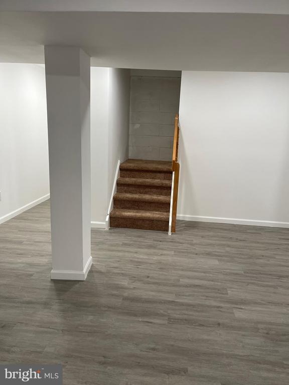 Building Photo - 45 Coriander Dr