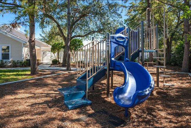 Building Photo - Landon Trace Townhomes