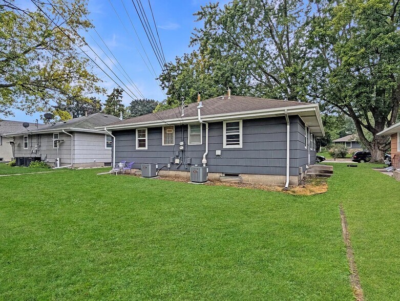 Building Photo - 5711 Xerxes Ave S