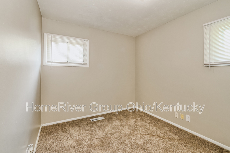 Building Photo - 2921 Garey Ln