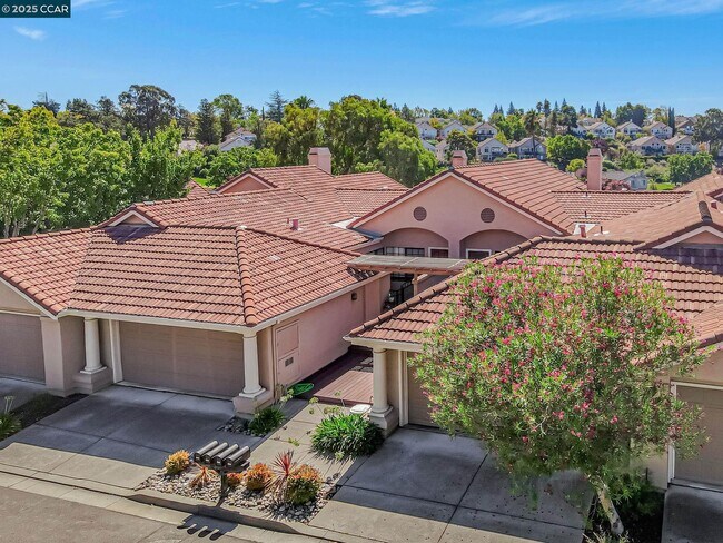 Building Photo - 3043 Tahoe Pl