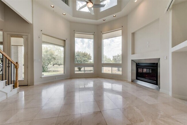 Building Photo - 1271 Carl Dr