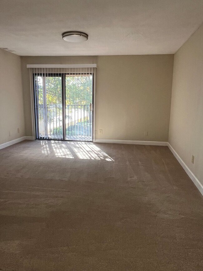 Building Photo - bg0211