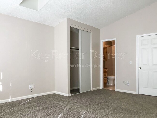 Building Photo - 9218 W Ontario Dr