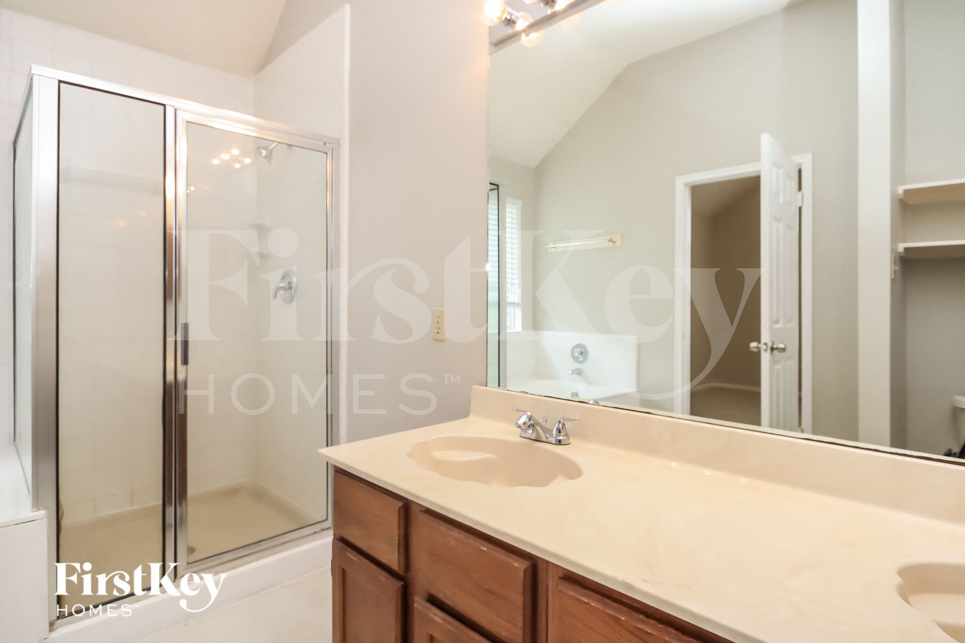 Building Photo - 1039 Wentworth Dr