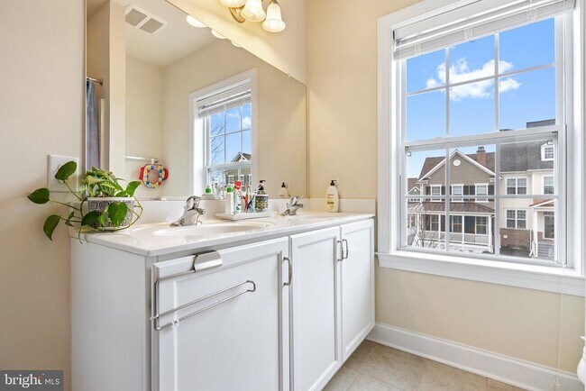 Building Photo - 133 Shilling Ave