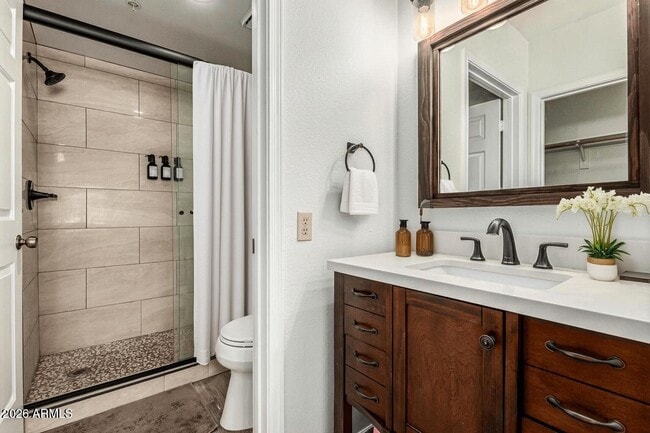 Building Photo - 1825 W Ray Rd