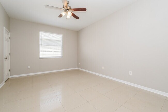 Building Photo - 10119 Celtic Ash Dr