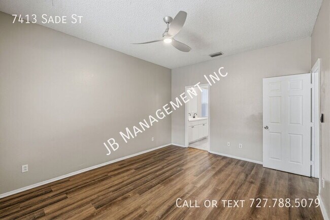 Building Photo - 7413 Sade St