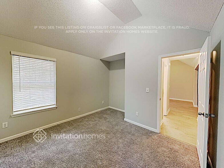 Building Photo - 2530 Thunder Basin Way