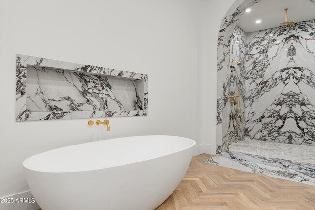 Building Photo - 54 W Palm Ln