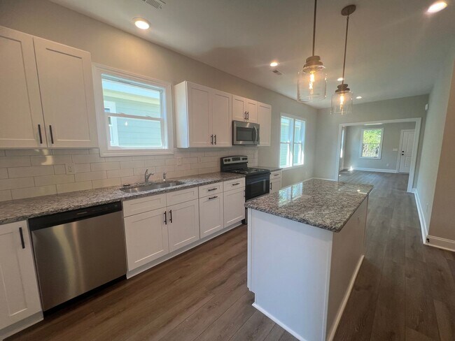 Building Photo - New Construction 3 Bedroom Home