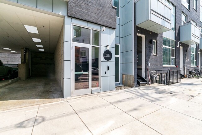 Building Photo - Luxury Northern Liberties Condo