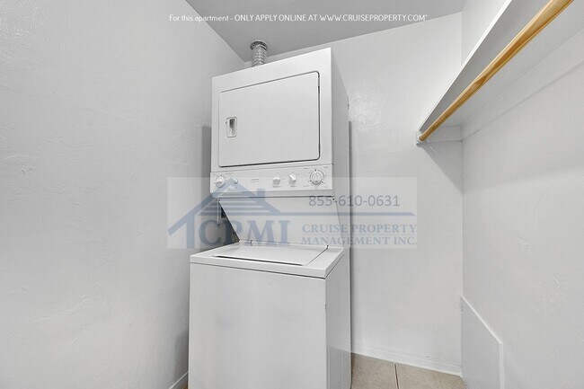 Building Photo - 3249 Coral Hills Dr