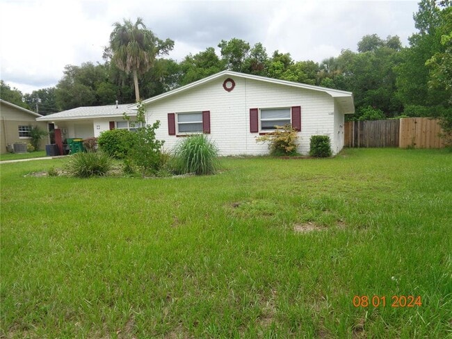 Building Photo - 508 Camelia Ln