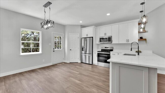 Building Photo - 248 Brushy Crk Trl