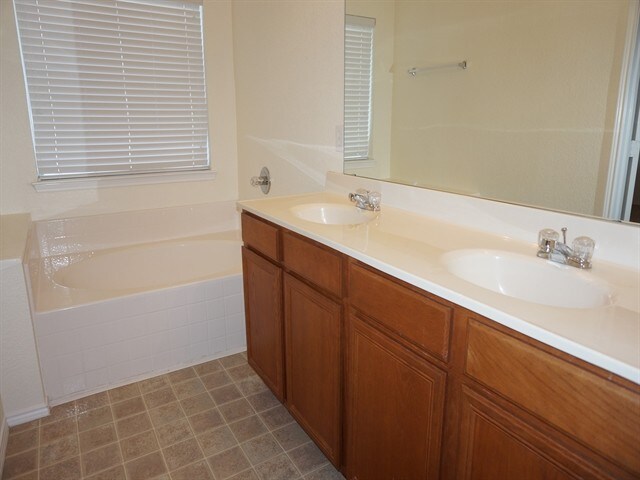 Building Photo - 5304 Archer Dr