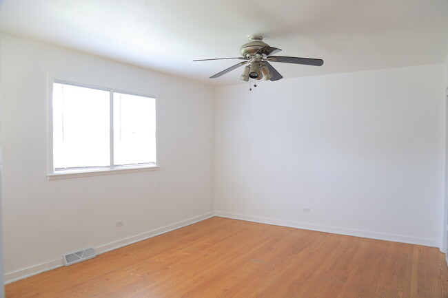 Building Photo - 3734 Morton Ave